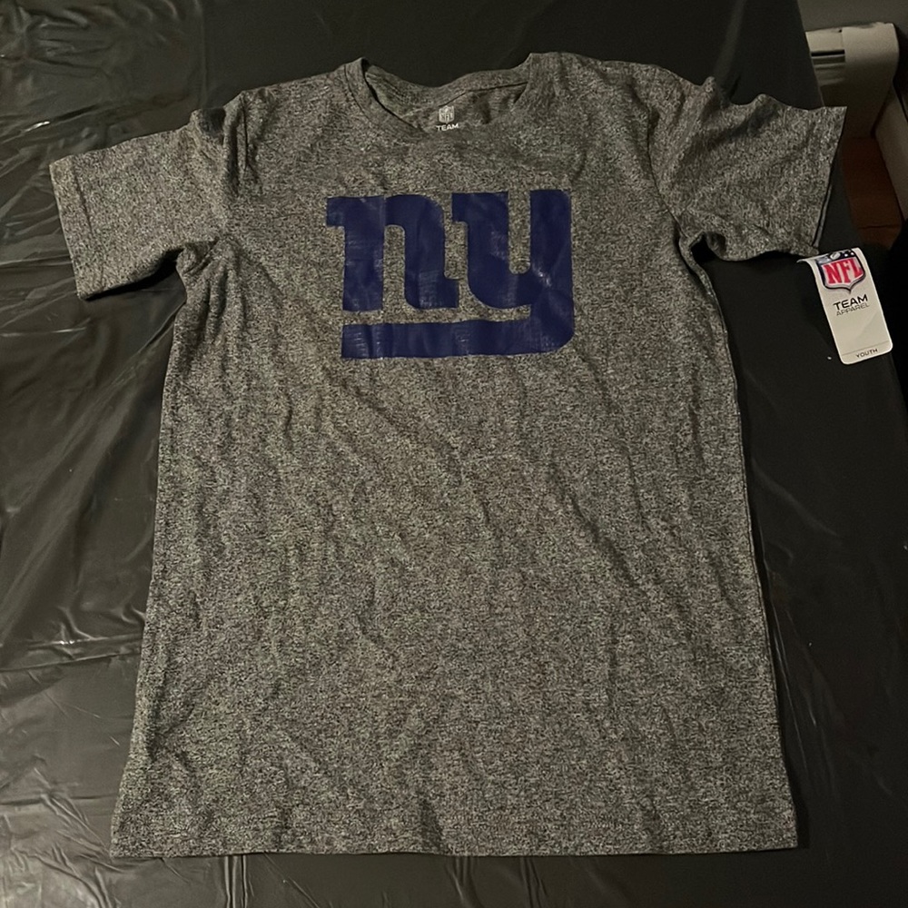 Youth New York giants t-shirt size large